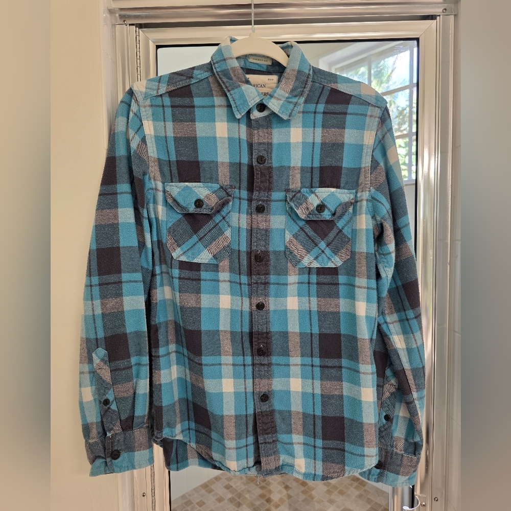 AMERICAN EAGLE Mens Athletic Fit Plaid Flannel Shirt  ** Small **